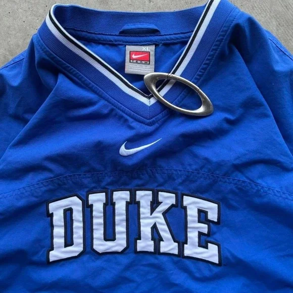 Vintage baby blue Nike center swoosh duke windbreaker crewneck - Picture 2 of 4